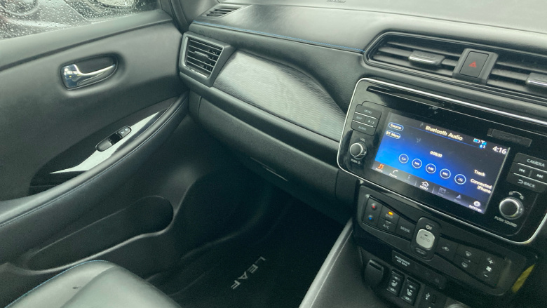 Nissan LEAF 110kW N-Connecta 40kWh 5dr Auto Electric Hatchback